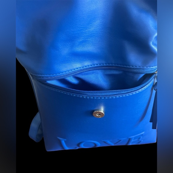 LOVE Blue Adjustable Backpack - Picture 4 of 15